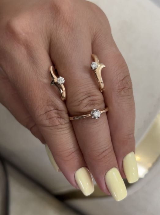 Золотой набор с крупными бриллиантами