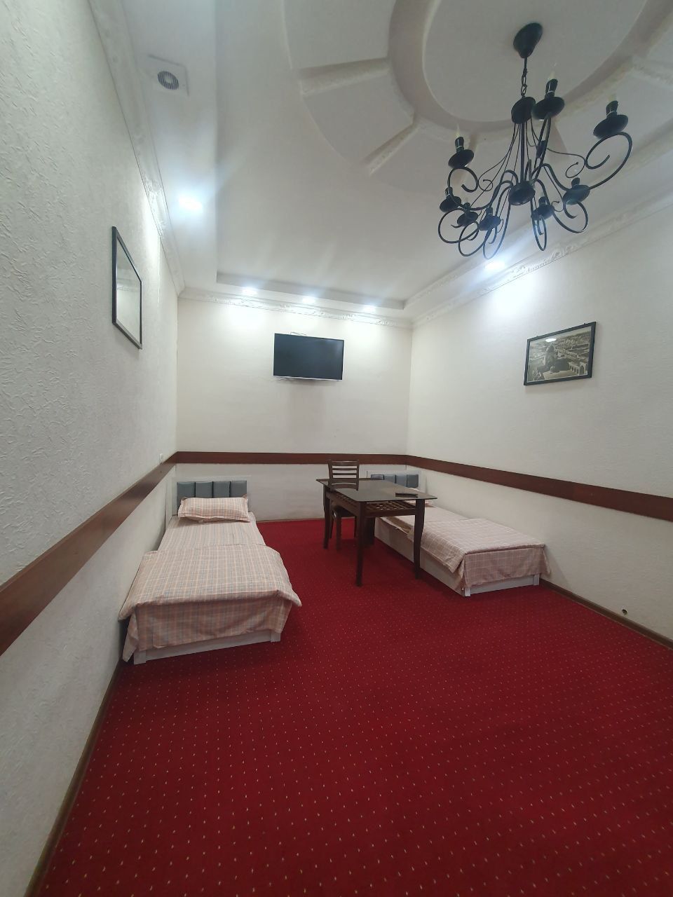 Kunlik ijaraga Hovli.Registon yaqin