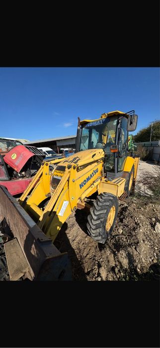 Buldoexcavator Komatsu WB93R 2008 3800 ore