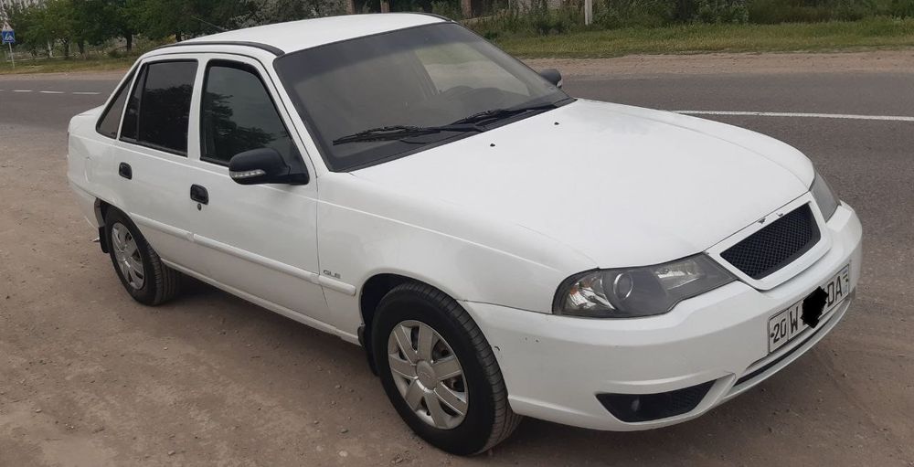 Nexia 2 1.6 dons  2015 yil kraska bor yurgan 434000 Narxi 4500$ kelash