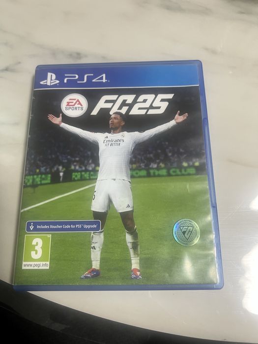 Play Station 4 с енда игра подарък