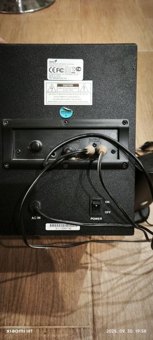 Vand boxe 2.1  Logitech sí Genius