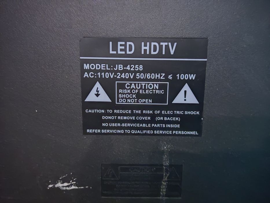 Телевизор JUMP 42 диагональ.