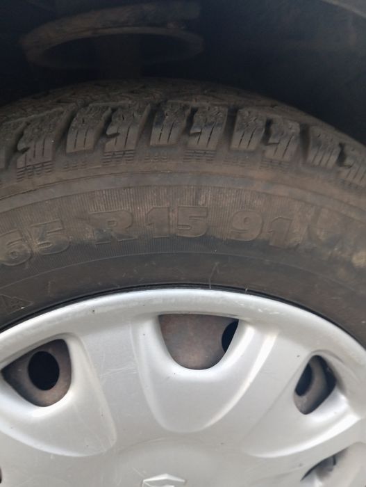 Зимни Гуми Два броя 15ки