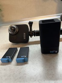 GoPro 360 MAX с двойно зарядно и две батерии