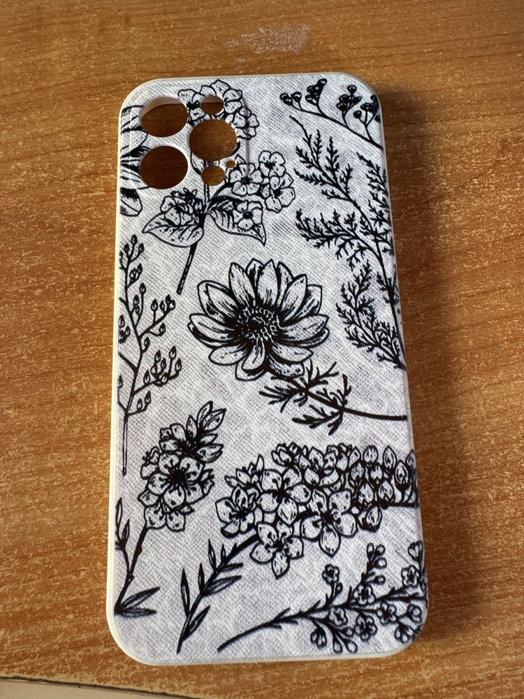 Кейс за айфон 14