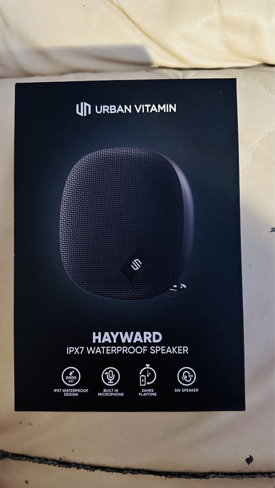 Boxa Wireless URBAN VITAMIN HAYWARD IPX7 rezistenta la apa Noua