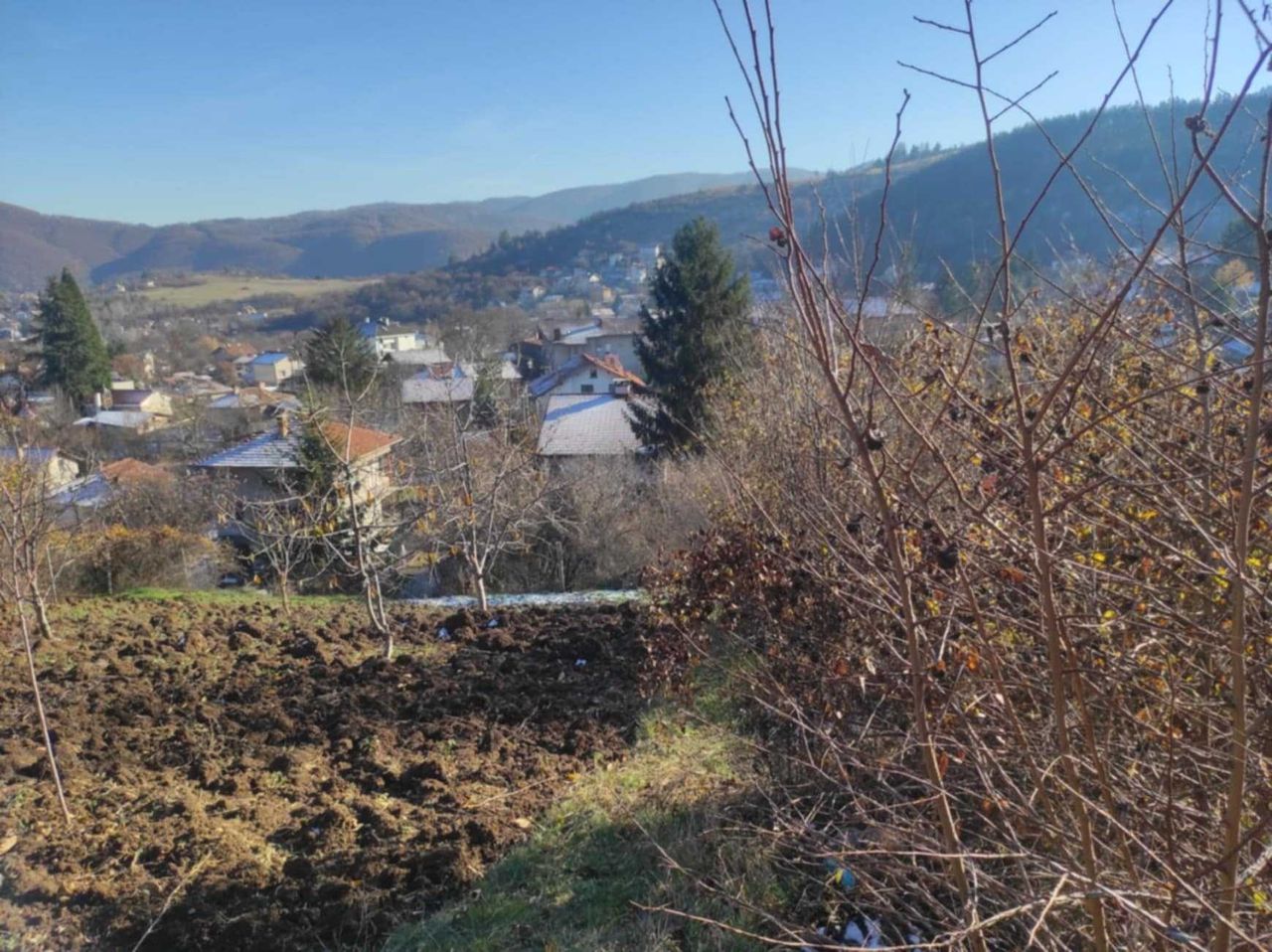 Продава се Парцел в с. Кокаляне, Област София-град - 1067 кв.м за 120 €/кв.м - Снимка #1