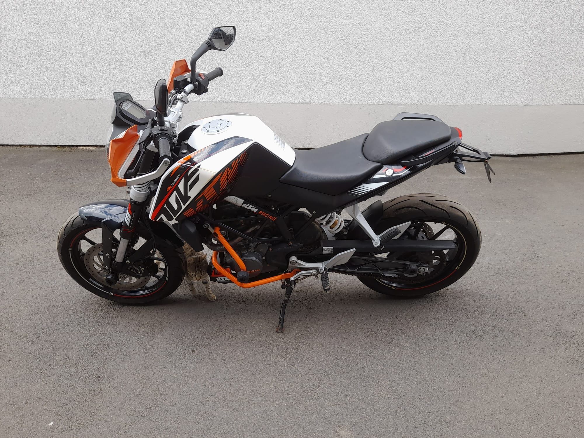 Vand KTM duke 125 ABS