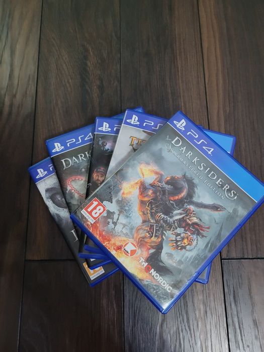 Vând jocuri playstation4