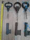 Lot chei vechi cheie veche tirbuson vintage alama decor colectie