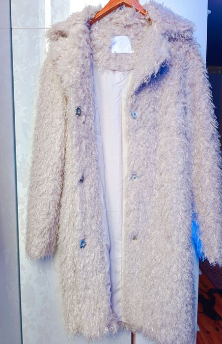 Палто с естествен косъм от лама