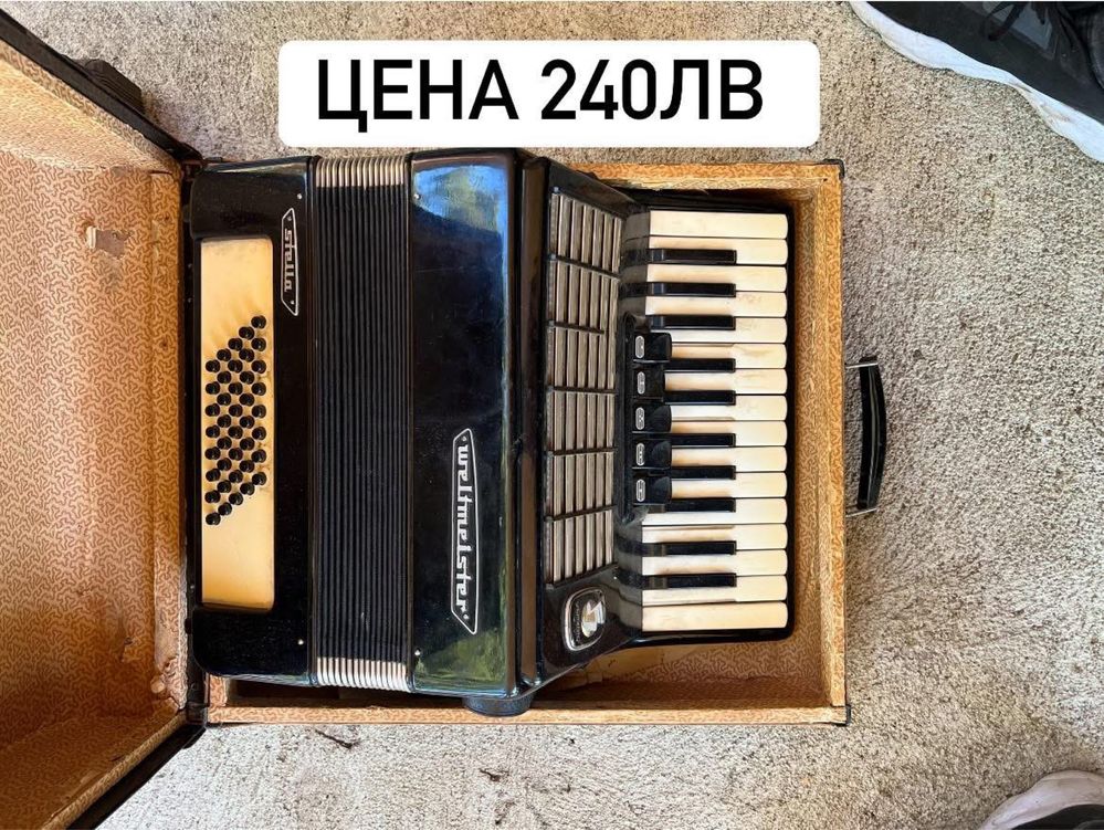 Продавам Акордеон