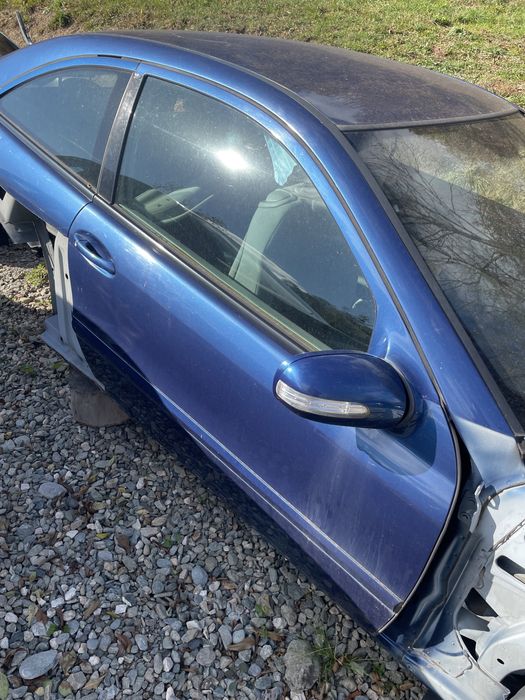 Usa dreapta Mercedes w203 C class Sport Coupe 2005