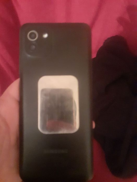 Продаётся самсунг хороший телефон