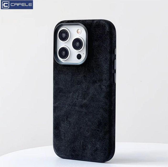 Чехол На айфон 15 про черного цвета