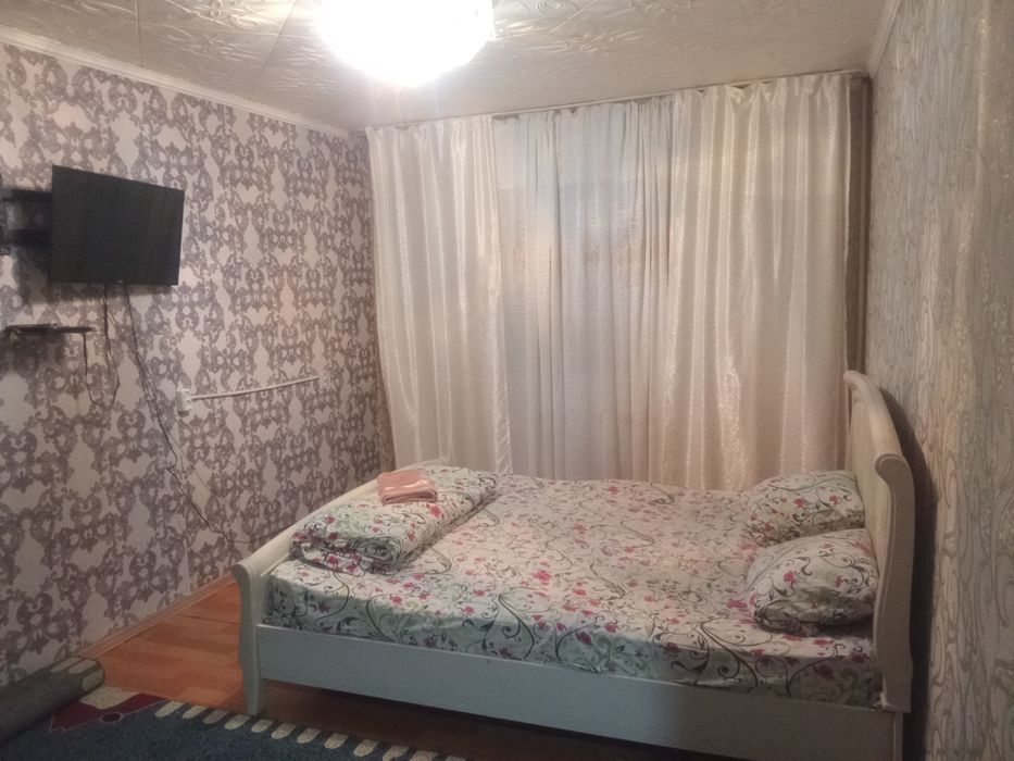 1 мкр 1 комн кв суткіге , сағатқа жалданады