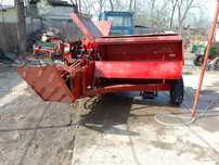 Vând presa new holland