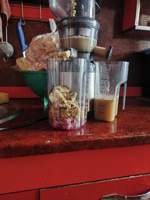 Продаю соковыжималка