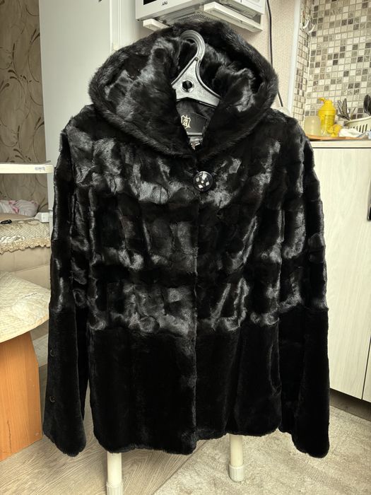 Продам норковую шубу