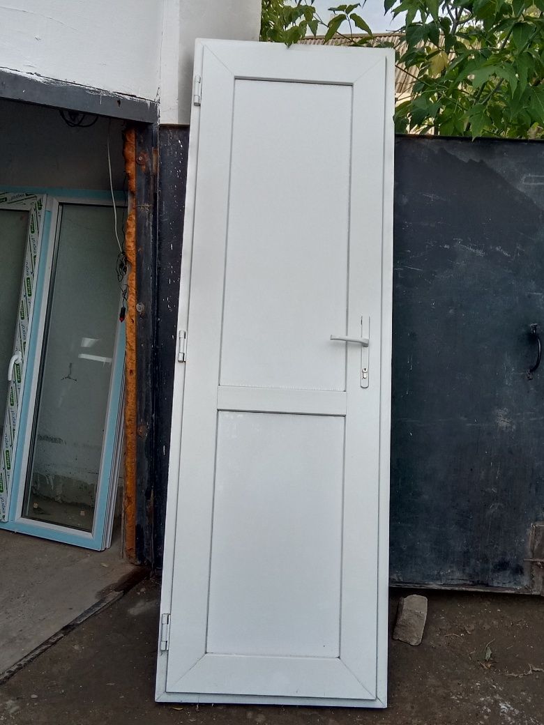 Продам дверь бу 220 х 70 220 х 93