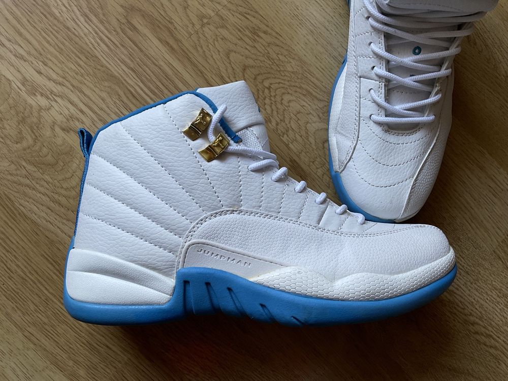 Adidasi originali Jordan 12 Retro impecabili