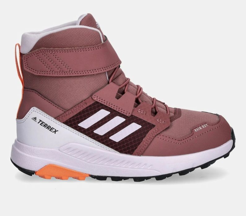 Нови зимни дамски adidas ботуши апрески