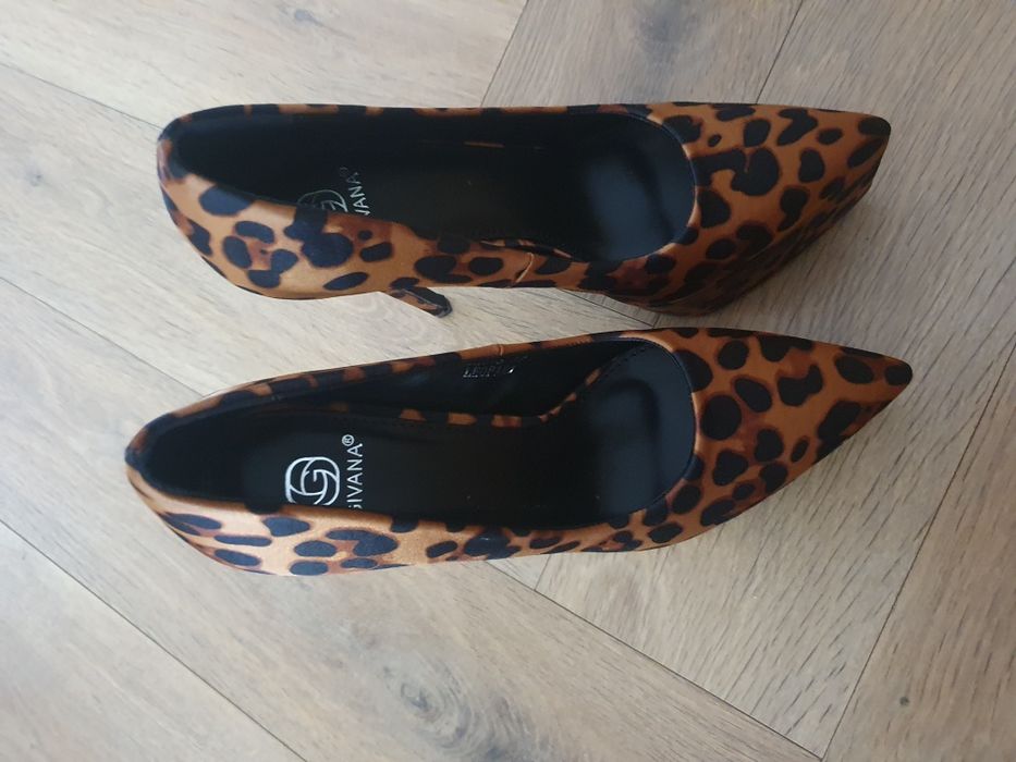 Pantofi stileto model Dolce Gabbana