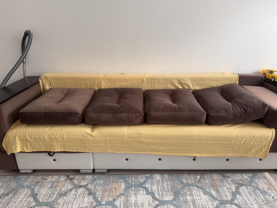 Диван в отличном состоянии