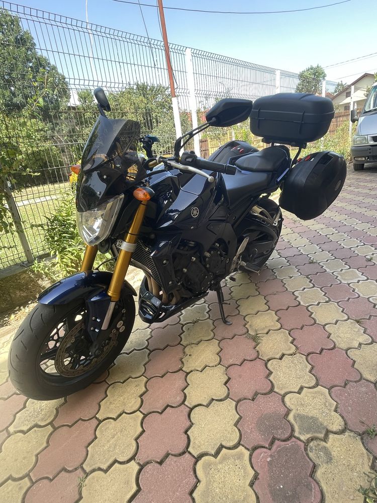 Yamaha FZ1 2010 (150 CP)