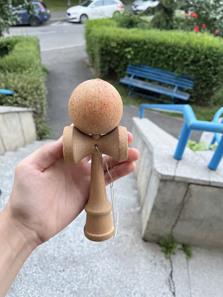 jucarie kendama rosie