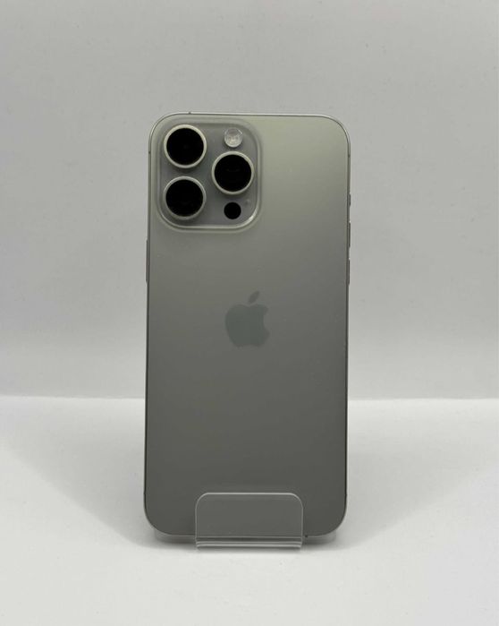 Iphone 15 pro max liber de retea