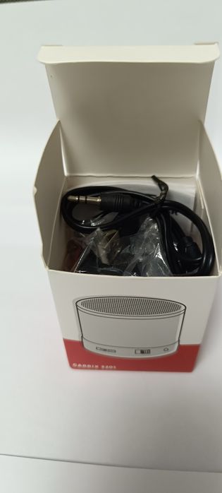 Boxă Bluetooth cu radio, de la Vodafone