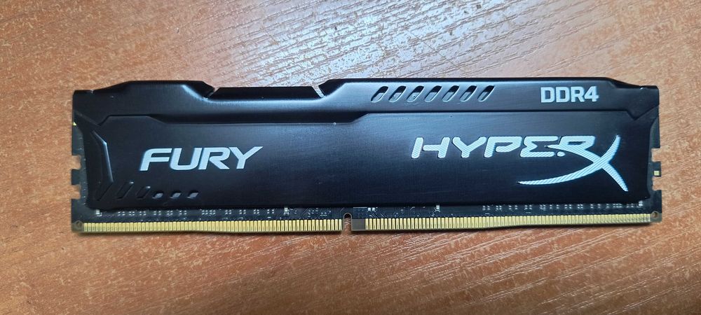 Память Kingston HyperX FURY DDR 4 16гб