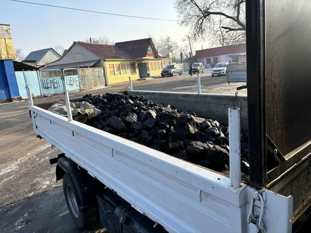 Доставка Угля.Мини самосвал 4х тонник.Проезд в труднодоступные места.