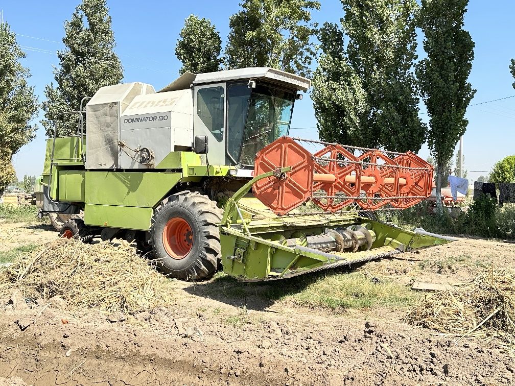 Claas dominator 130