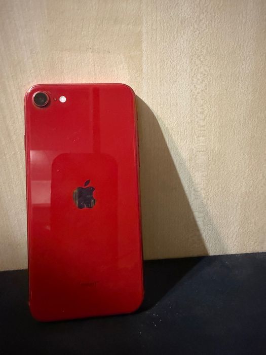 iPhone                                                  SE 2022 128 GB