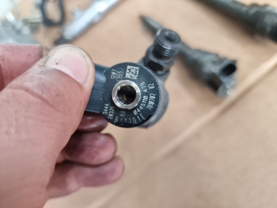 Injectie injectoare pompa bmw x3 x4 f25 x1 e84 e90 e91 e92 184cp n47