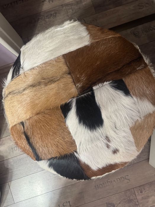 Табуретки от козя кожа