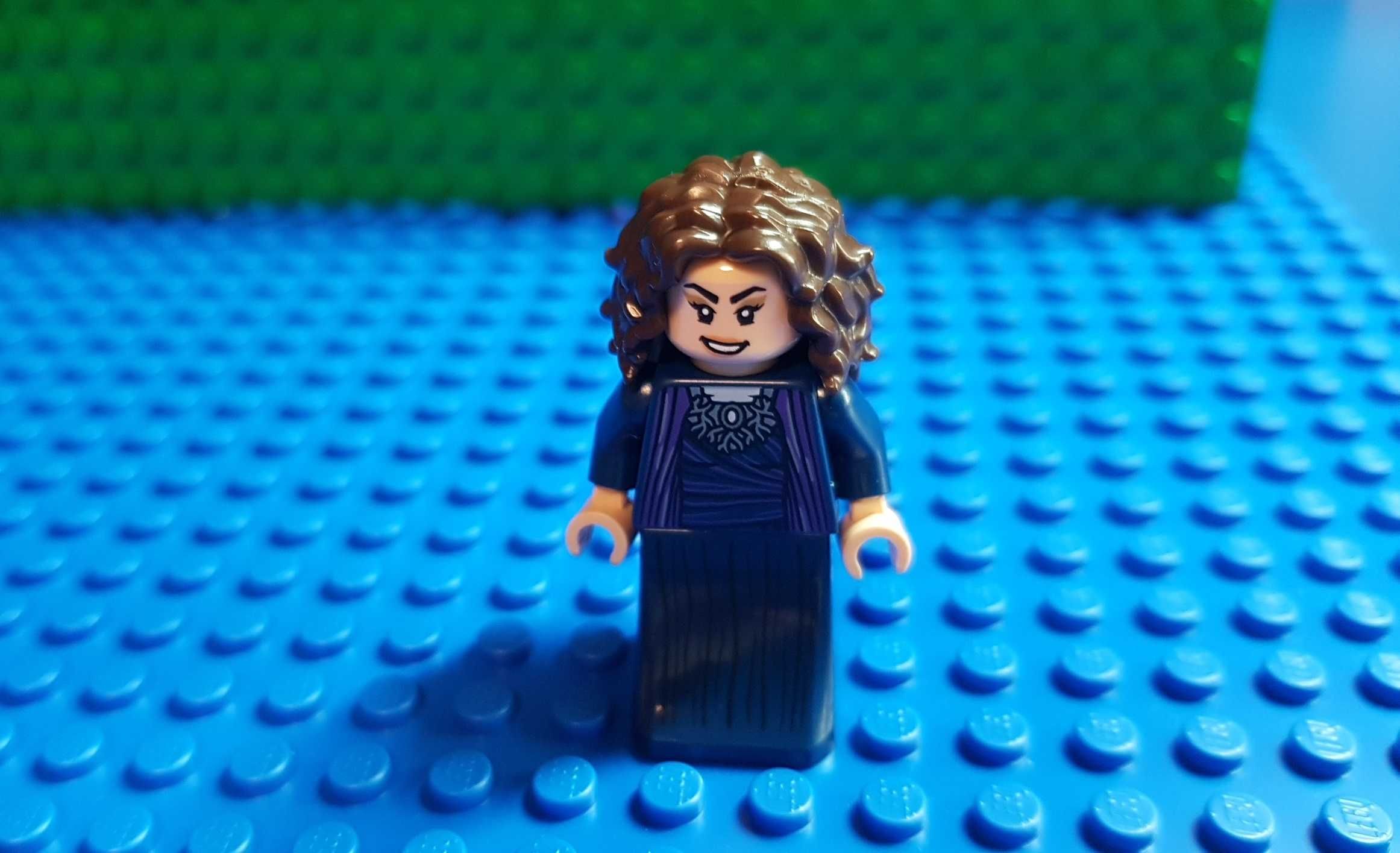 LEGO - Figurina Marvel: Agatha Harkness (COLMAR13)