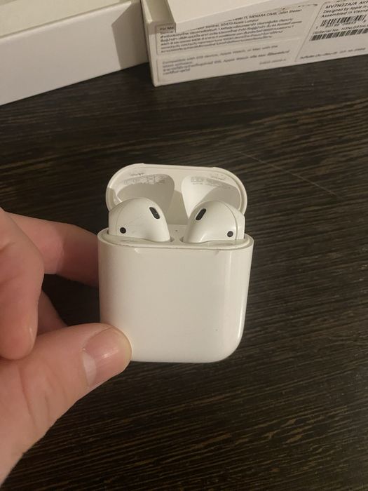 airpods 2 оригинал с коробкой чеком