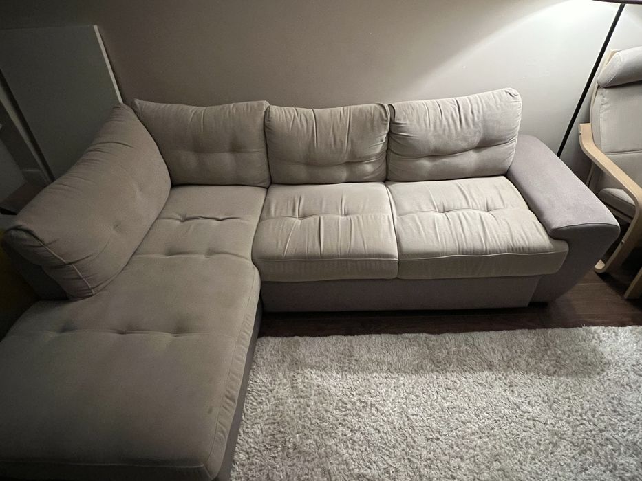 Разтегателен ъглов диван