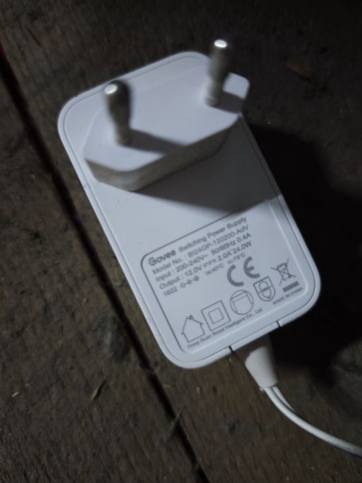 Tabla metalica pentru prezentări, 100cmx150cm,cu banda led Govee, wifi