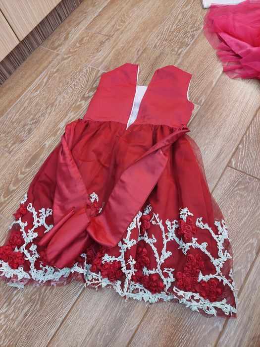 Детски роклички за повод