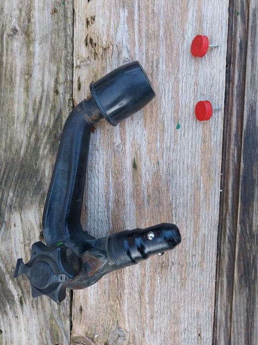 Vând cui cârlig remorcare vw passat b6, stare impecabila