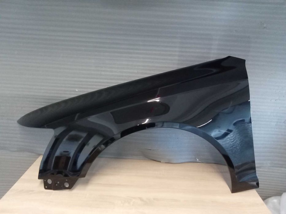 Aripa fata Audi A6 C6 2008-2010 Facelift Negru/Argintiu STANGA