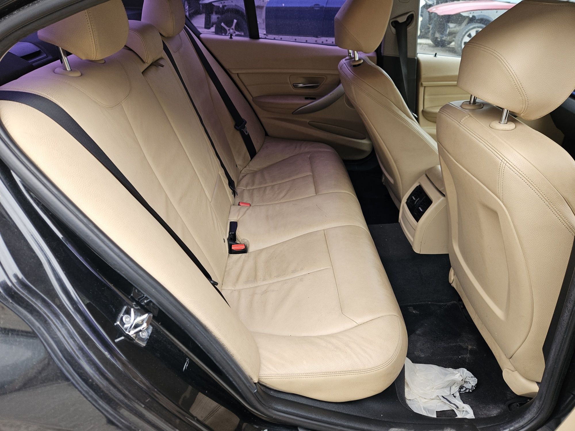 Interior recaro piele crem bmw f30