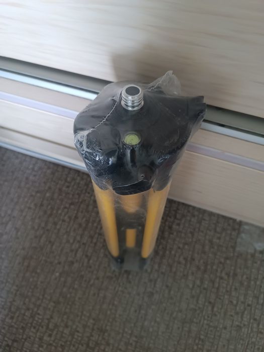 Lazerniy uroven shtativi (oyoq qismi)