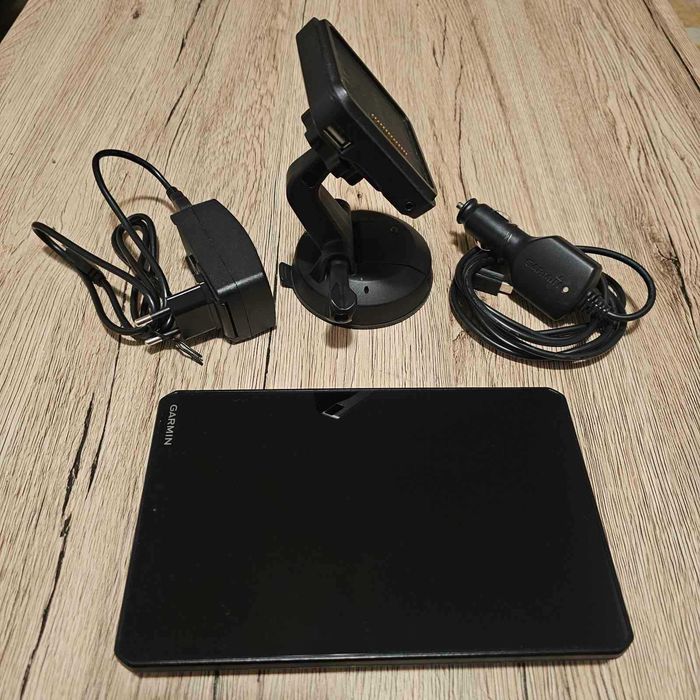 GPS Навигация за камион Garmin Dezl LGV800 MT-D