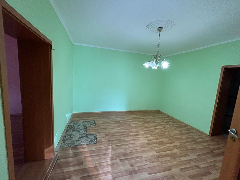 Vând URGENT casă în localitatea Tileagd